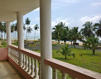 Afiki Resort Elmina Eksteriør bilde